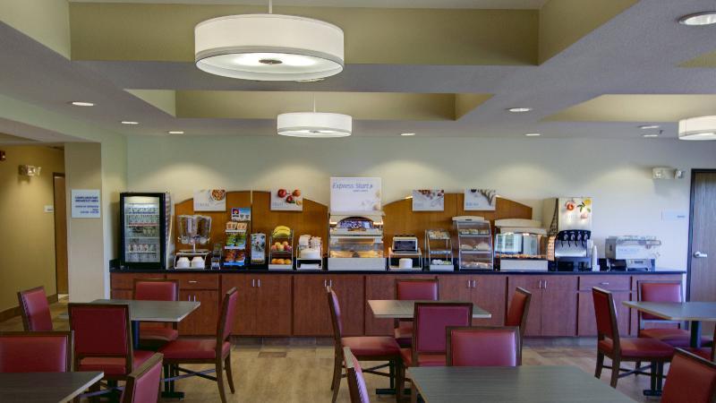 ホリデイ イン エクスプレス&スイーツ スー センター Sioux Center エクステリア 写真